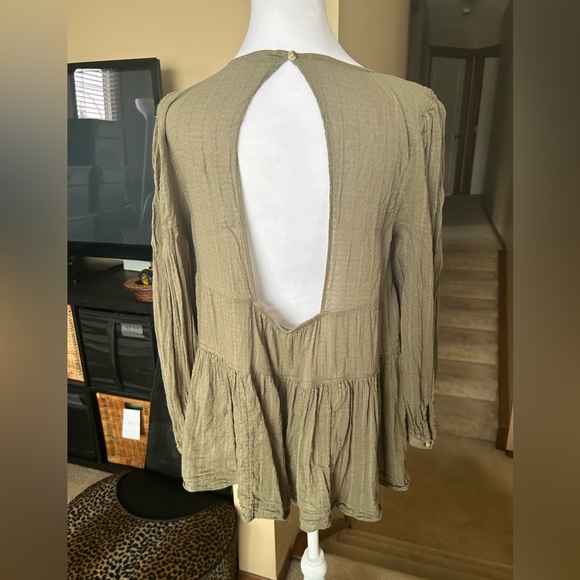 Women's Olive Green Tiered Long Sleeve Peasant Top - Picture 2 of 7